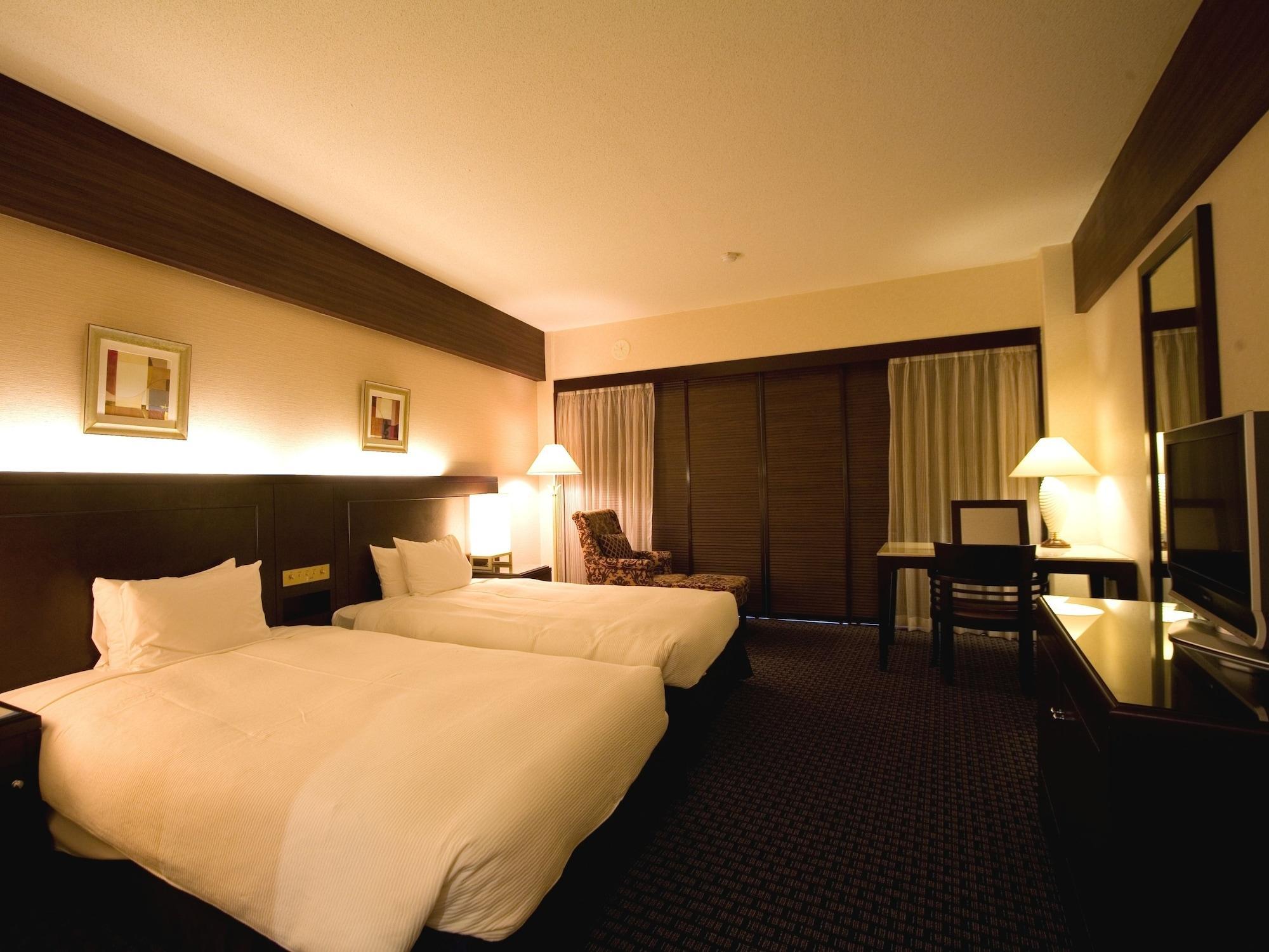 Okinawa Kariyushi Beach Resort Ocean Spa Onna Exteriör bild