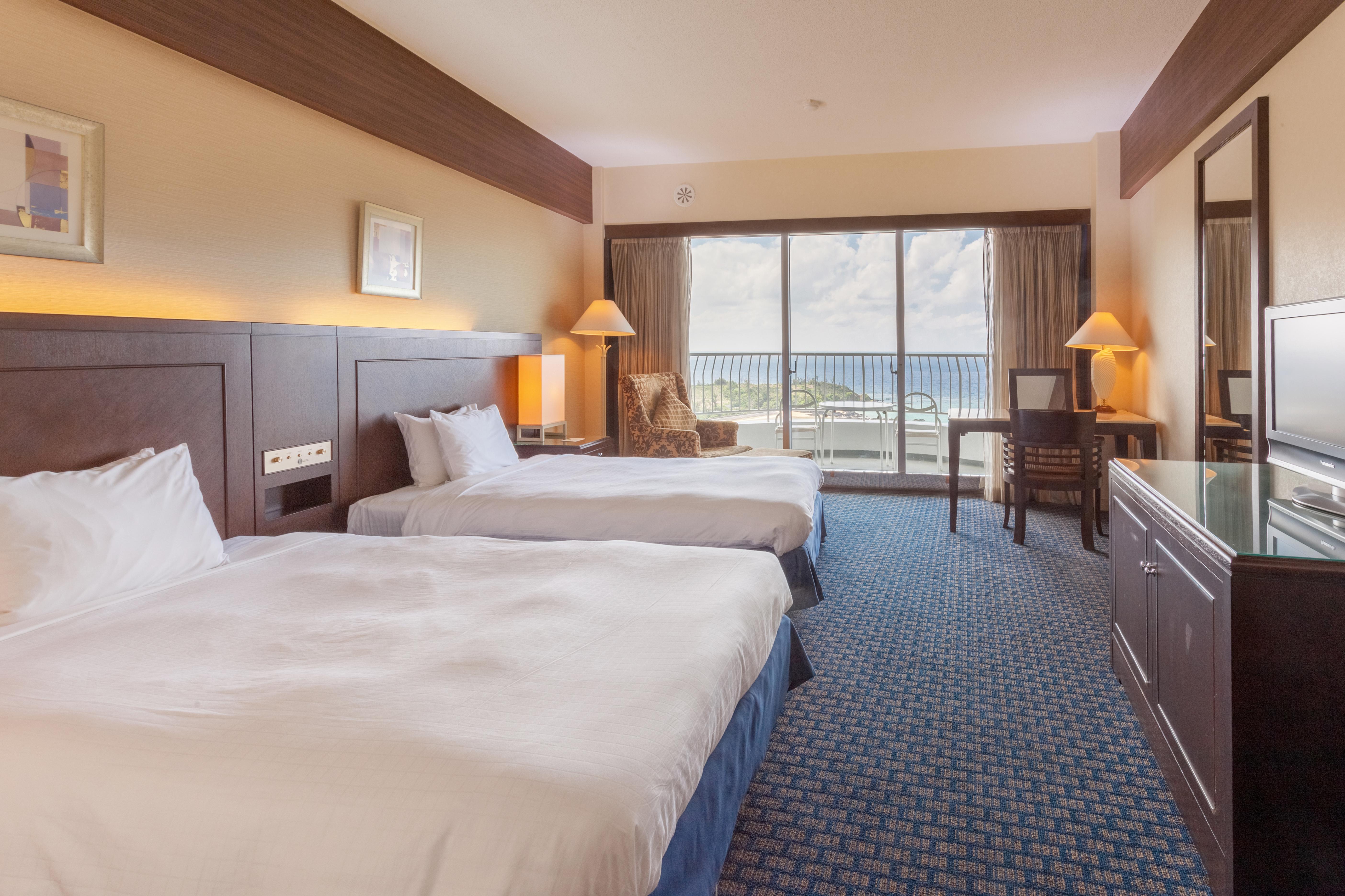Okinawa Kariyushi Beach Resort Ocean Spa Onna Exteriör bild
