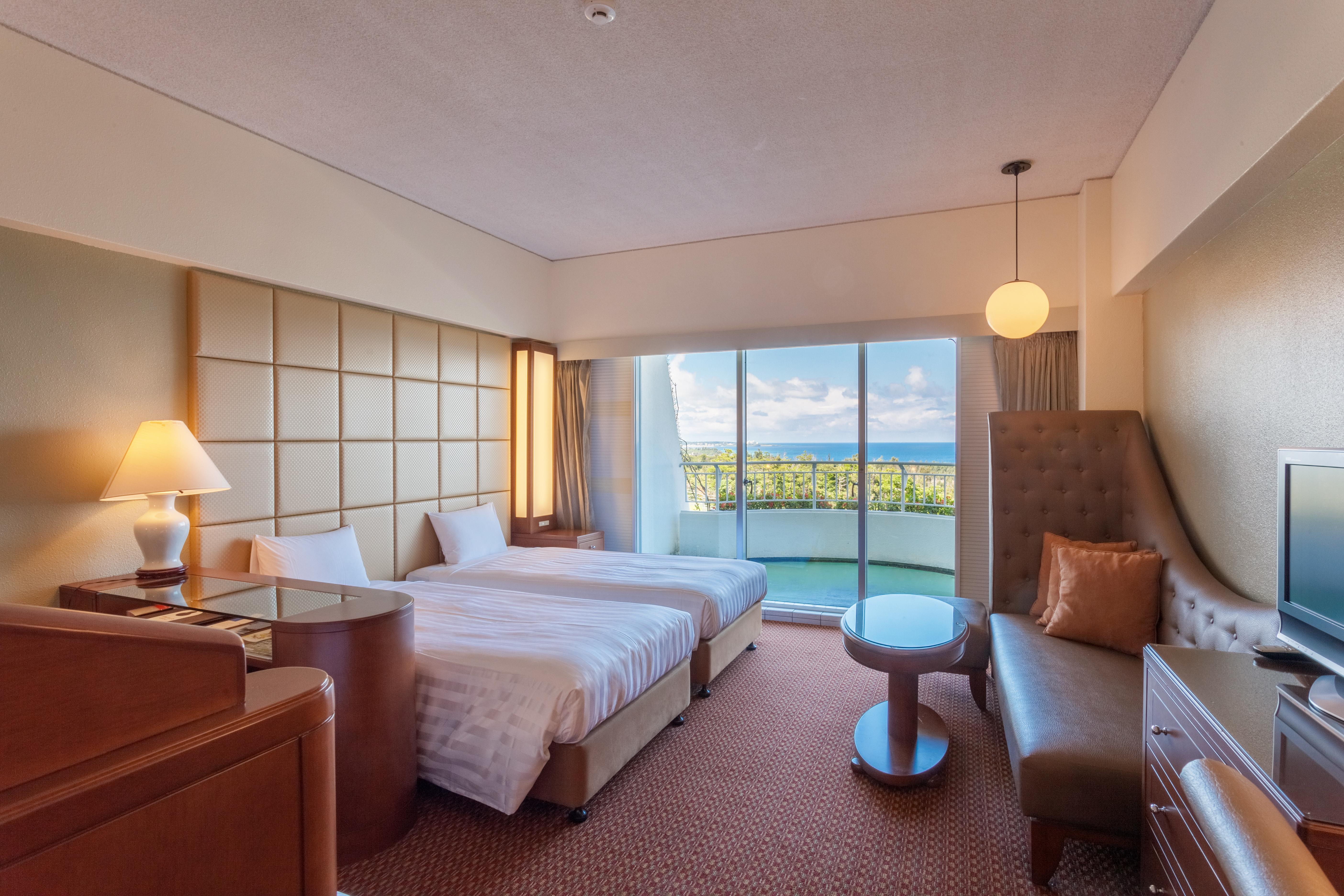 Okinawa Kariyushi Beach Resort Ocean Spa Onna Exteriör bild