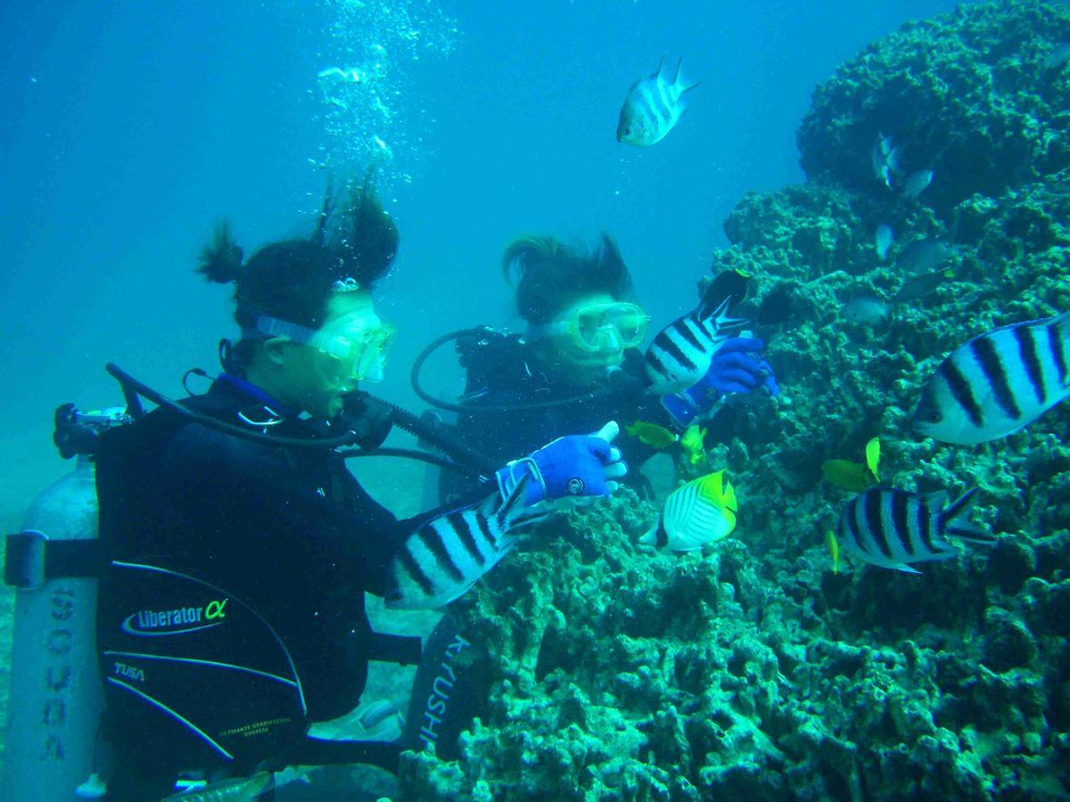 Okinawa Kariyushi Beach Resort Ocean Spa Onna Exteriör bild