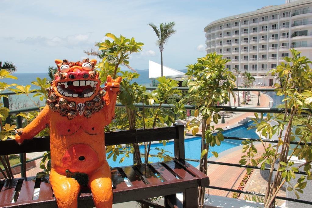 Okinawa Kariyushi Beach Resort Ocean Spa Onna Exteriör bild