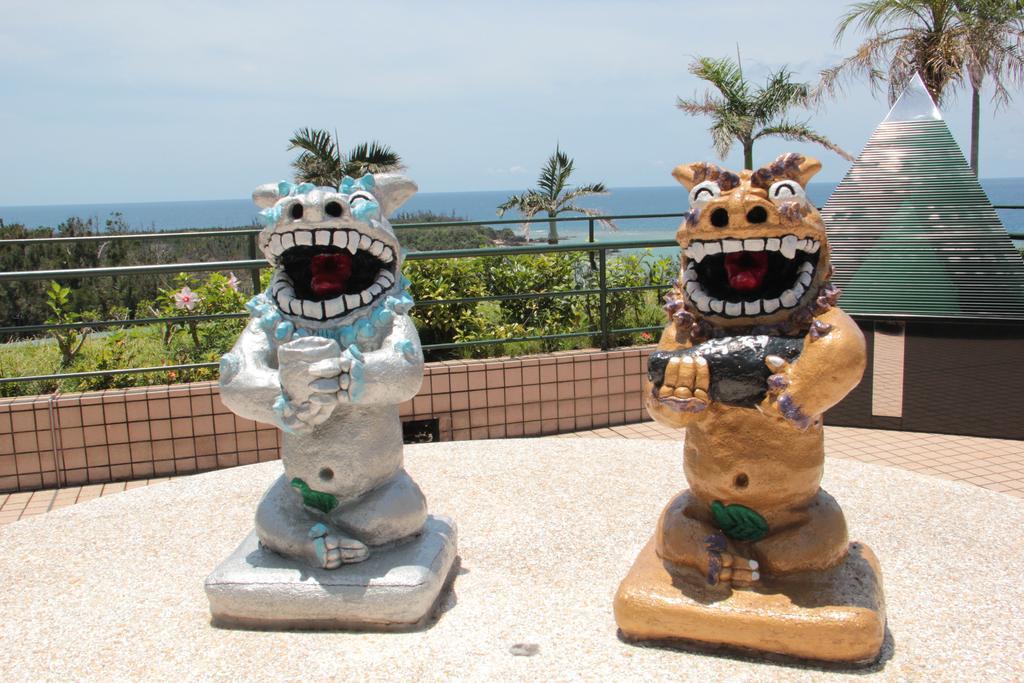 Okinawa Kariyushi Beach Resort Ocean Spa Onna Exteriör bild