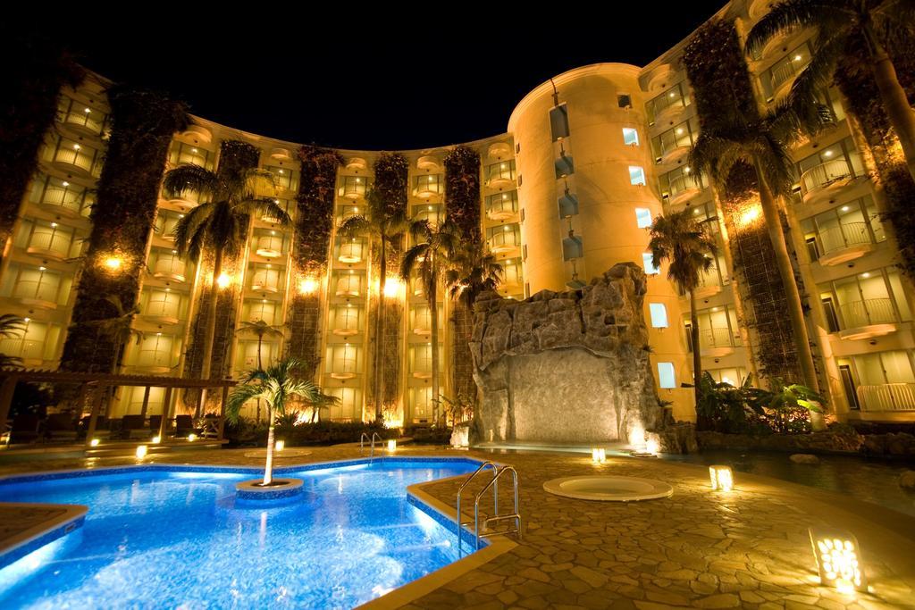 Okinawa Kariyushi Beach Resort Ocean Spa Onna Exteriör bild