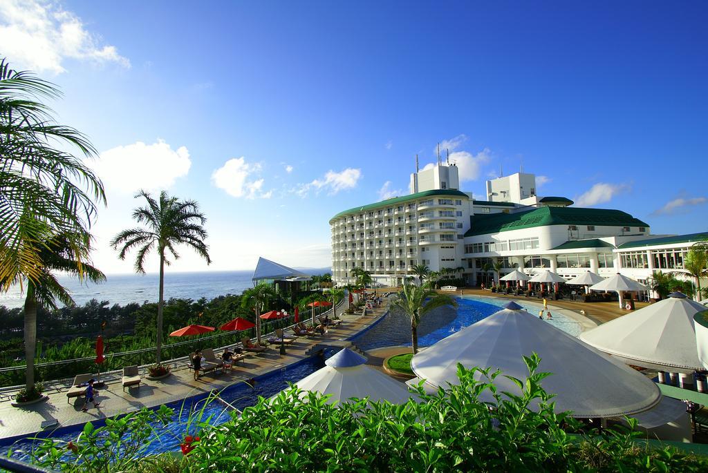 Okinawa Kariyushi Beach Resort Ocean Spa Onna Exteriör bild
